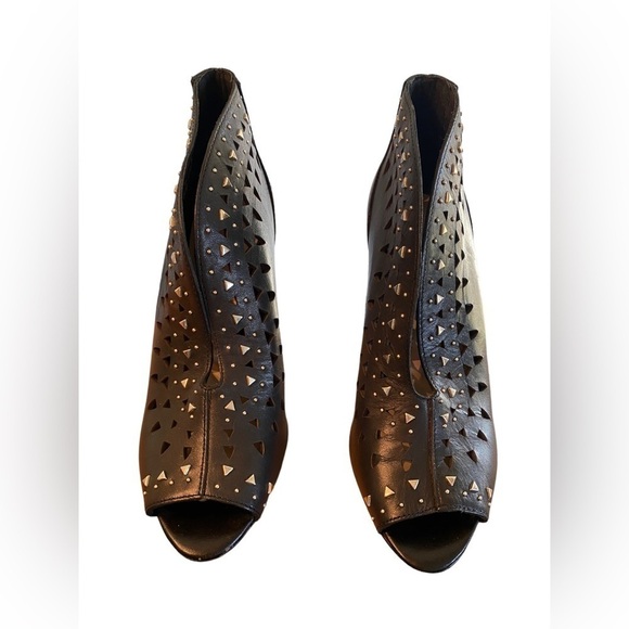 Vince Camuto Peep Toe Leather Ankle Booties Black 6M - Picture 6 of 11